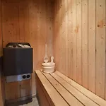 Cozy In With Sauna بيت للعطل *